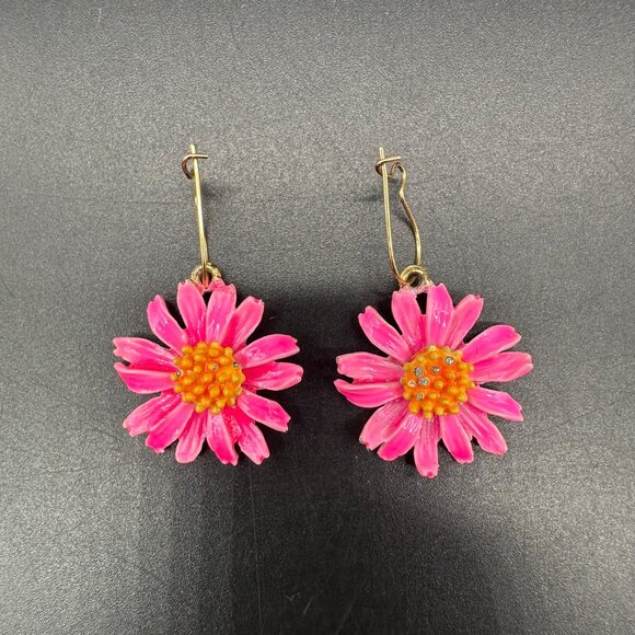 Vintage Pink Flower Power Earrings Enamel Metal 1960s Dangle Daisy Signed Art - Picture 2 of 8